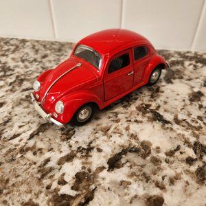 Volkswagen Beetle Bug Model Car 6 inches long WOB VW55 1:24 1955 die cast metal
